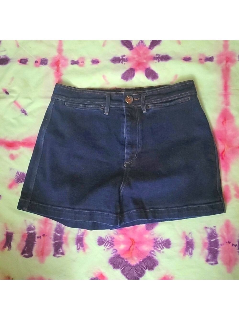LOFT Welt Pocket Denim Shorts in Refined Dark Indigo Wash Size 27/4